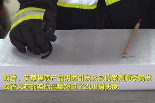 单季至少7次单场8+三分球员：库里 哈登 利拉德 克莱 格雷森-阿伦